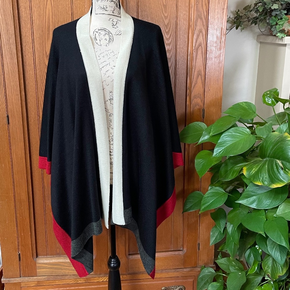 Coldwater Creek open poncho NWOT